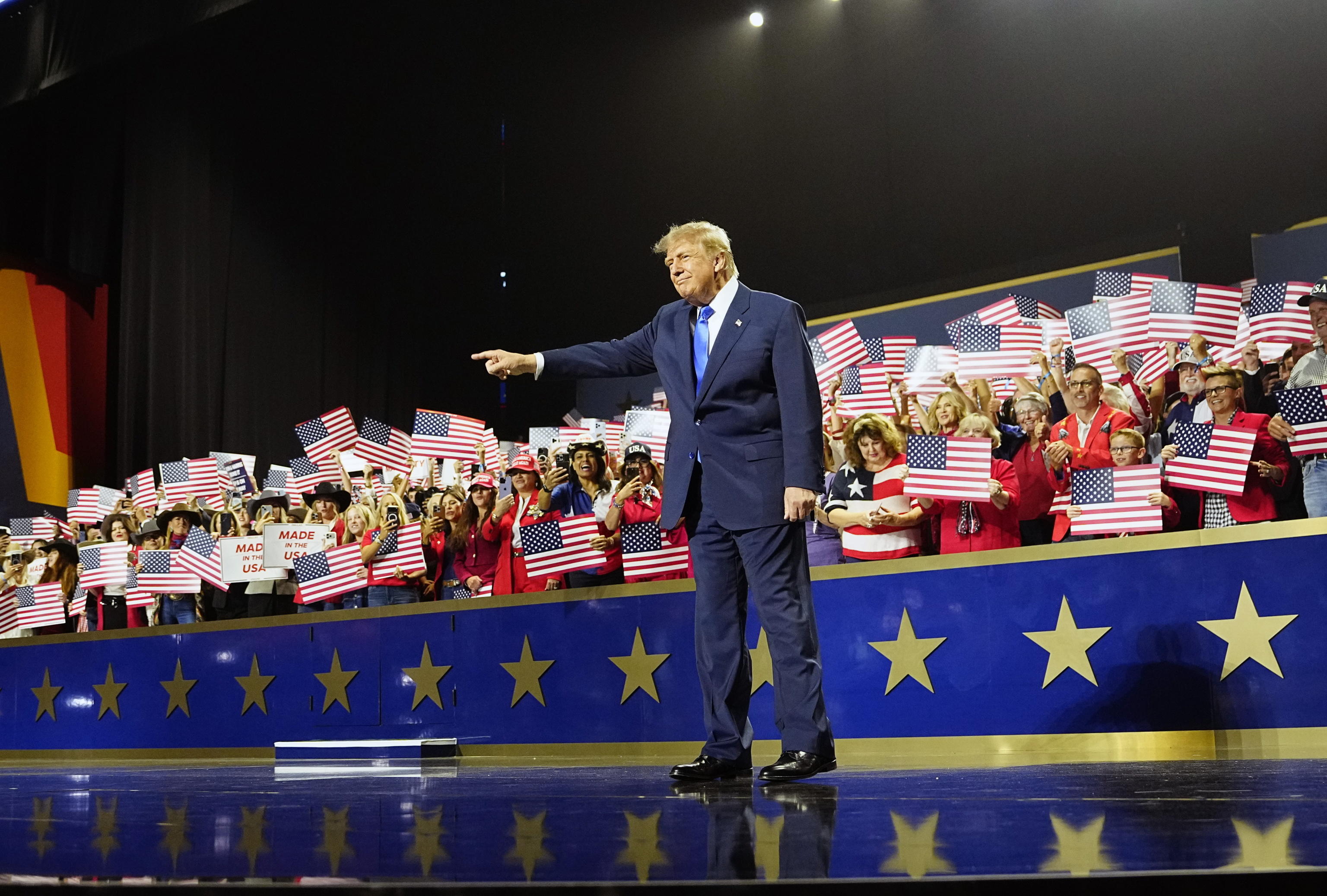 È Trump-show alla convention di Dallas