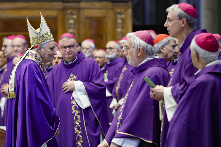 Otto per mille alla chiesa cattolica: il fisco preleva, il controllo svanisce