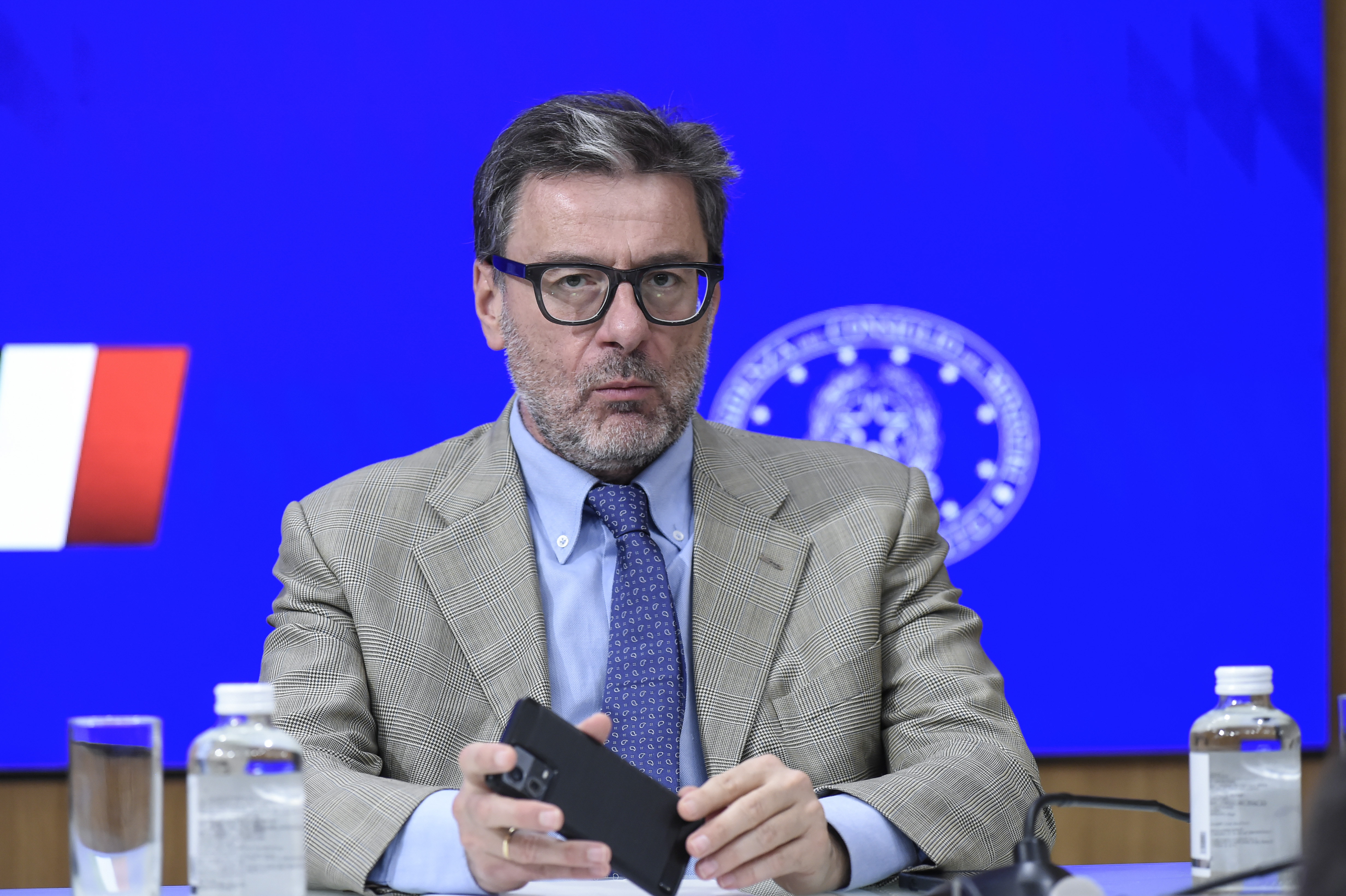 Il deficit frena l’Italia: niente uscita anticipata dalla procedura Ue