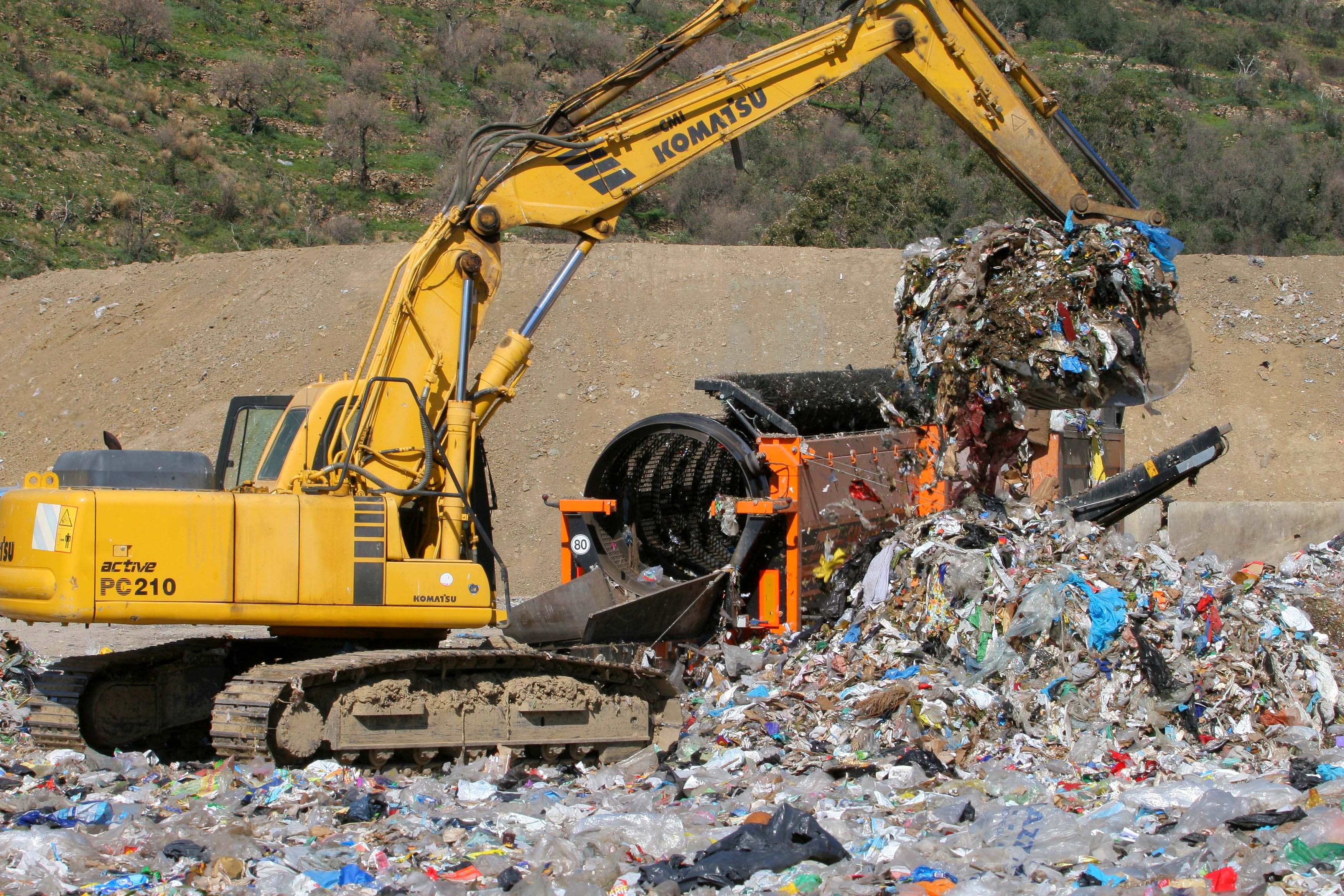 La Turchia: il bidone della plastica comunitario