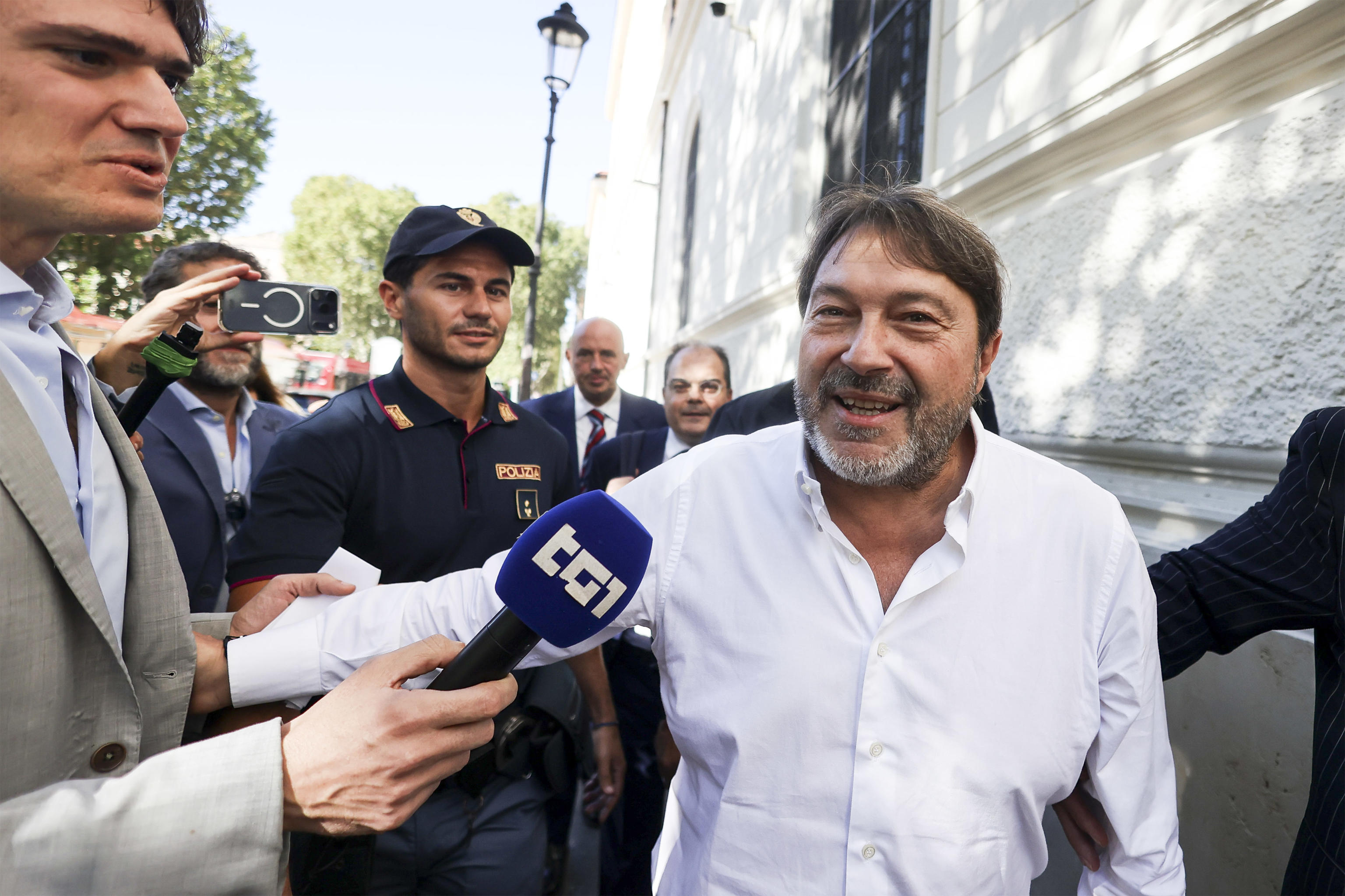 La modestia di chi combatte per noi