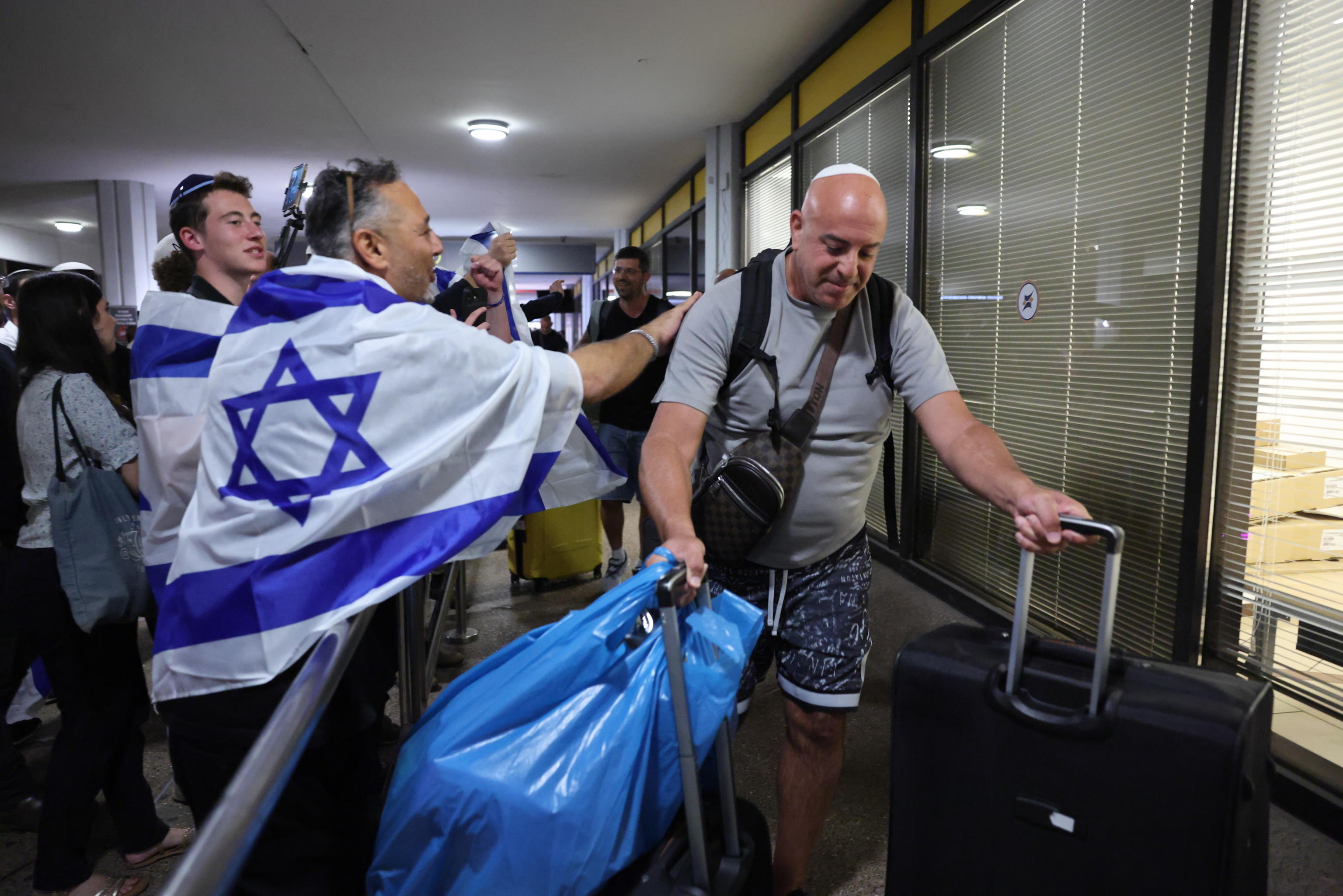 Paura sul volo della FlyDubai: tragedia sfiorata