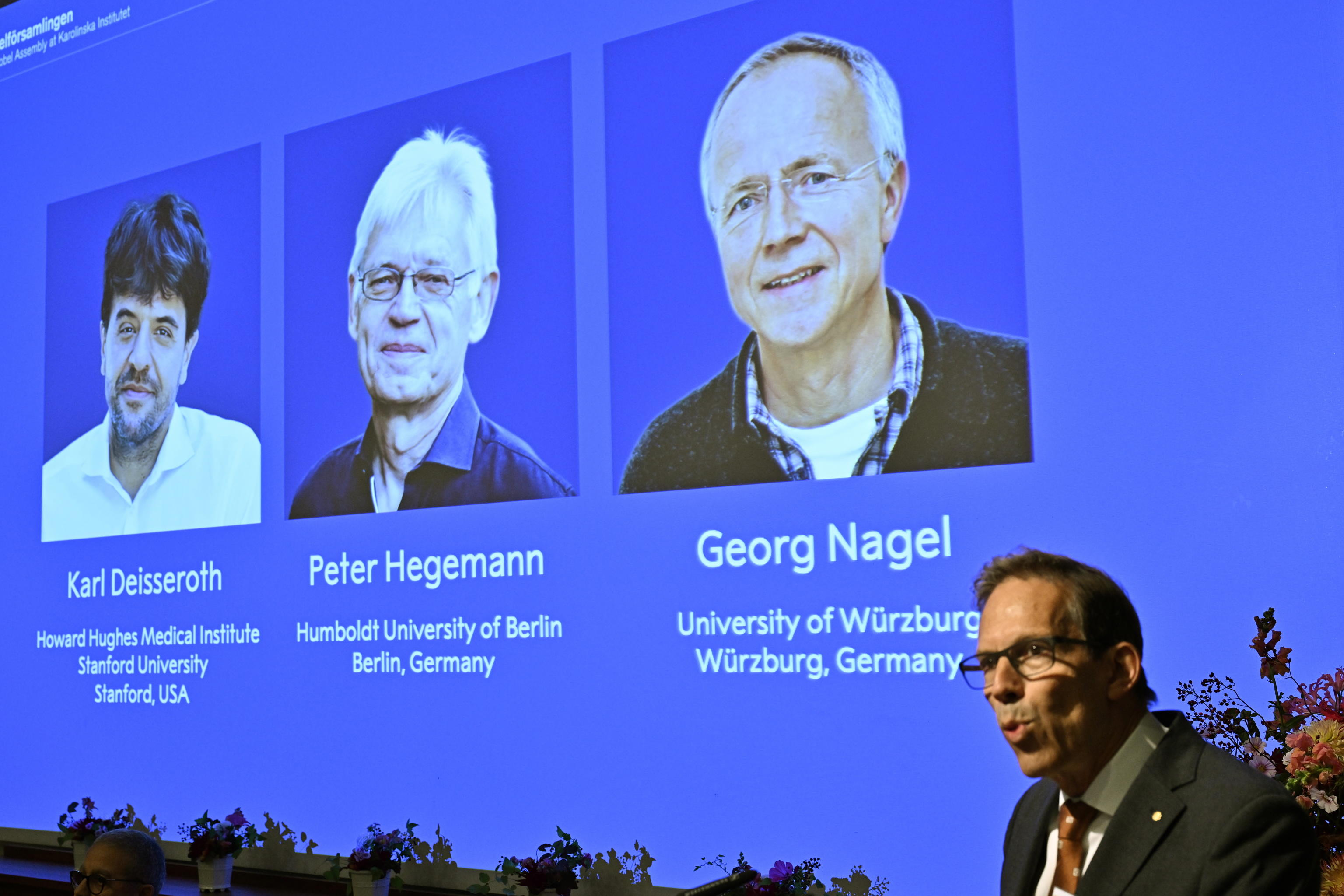 Nobel per la Medicina a Deisseroth, Hegemann e Nagel per l’optogenetica