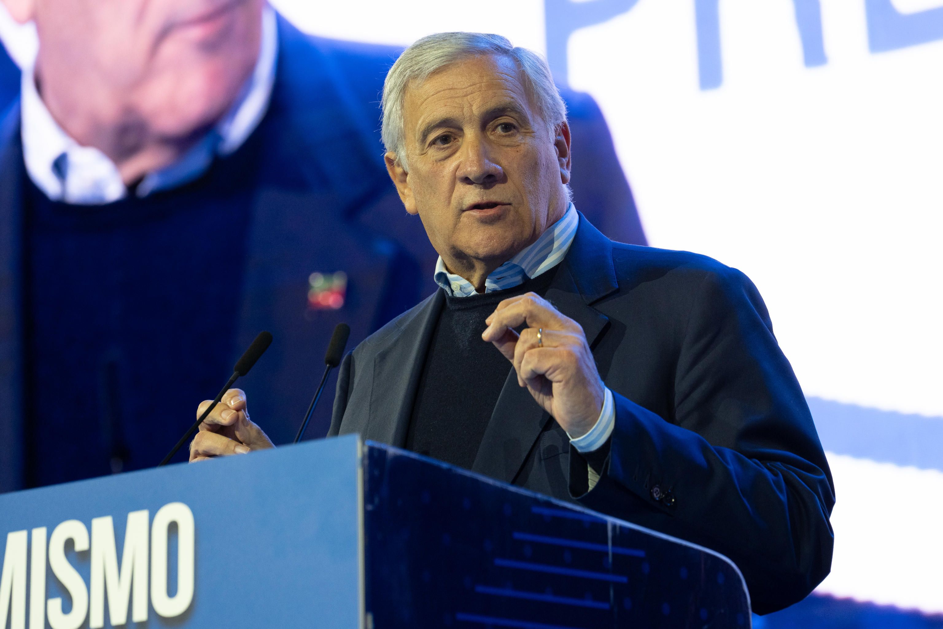 Tajani avverte gli alleati: “Forza Italia vuole governare Milano” 