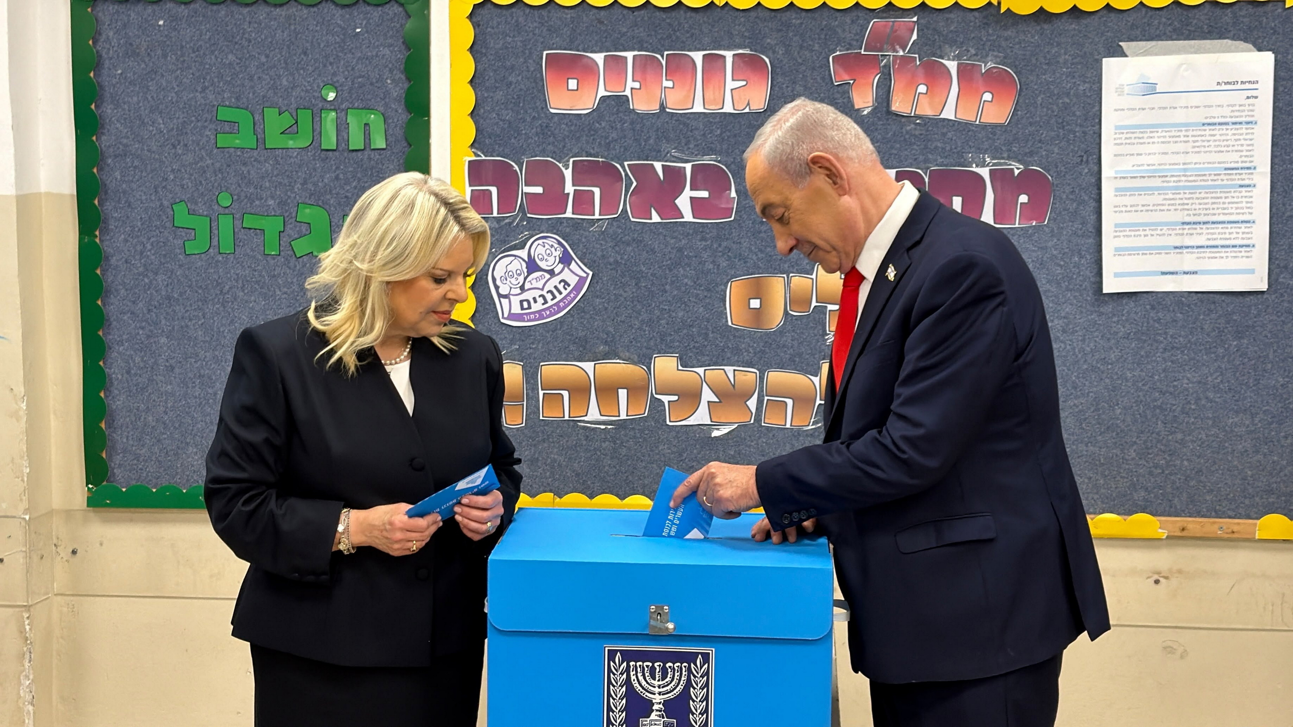 Fallisce la spallata contro Netanyahu