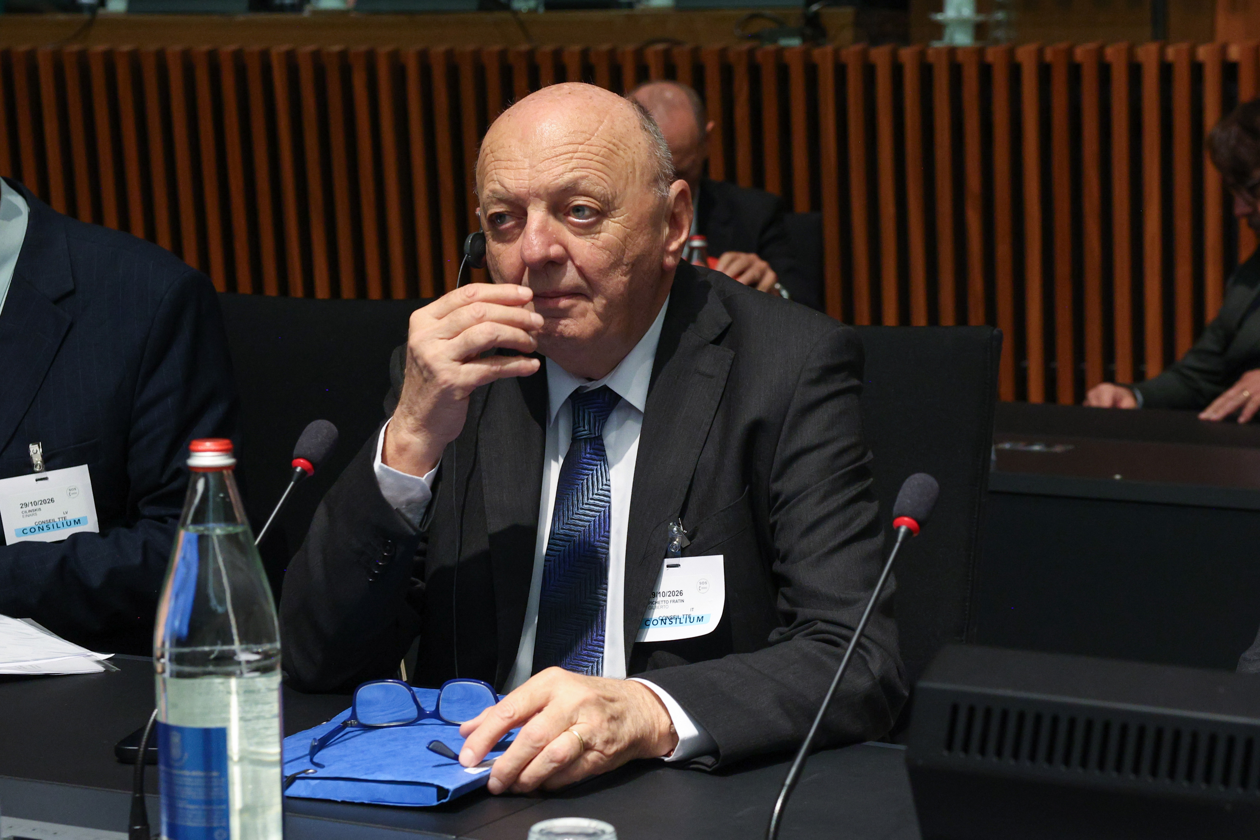 Pichetto al Consiglio dell’Unione: prima gli interessi dell’Italia